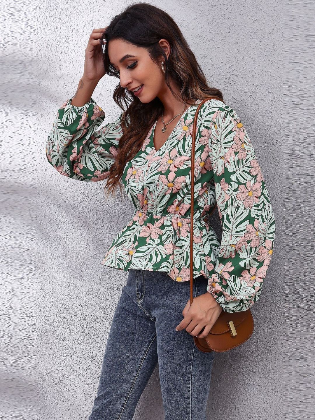 Women Multicolored Floral Print V-Neck Long Sleeve Cinched Waist Top