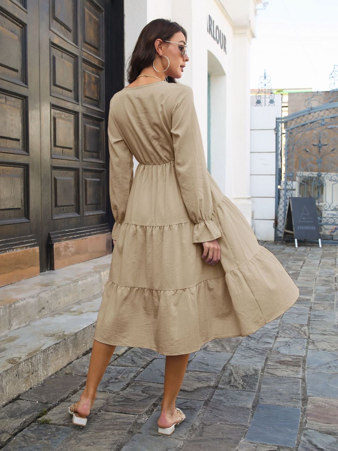Bamboo Linen Trumpet Sleeves V-Neck Layehem Dress