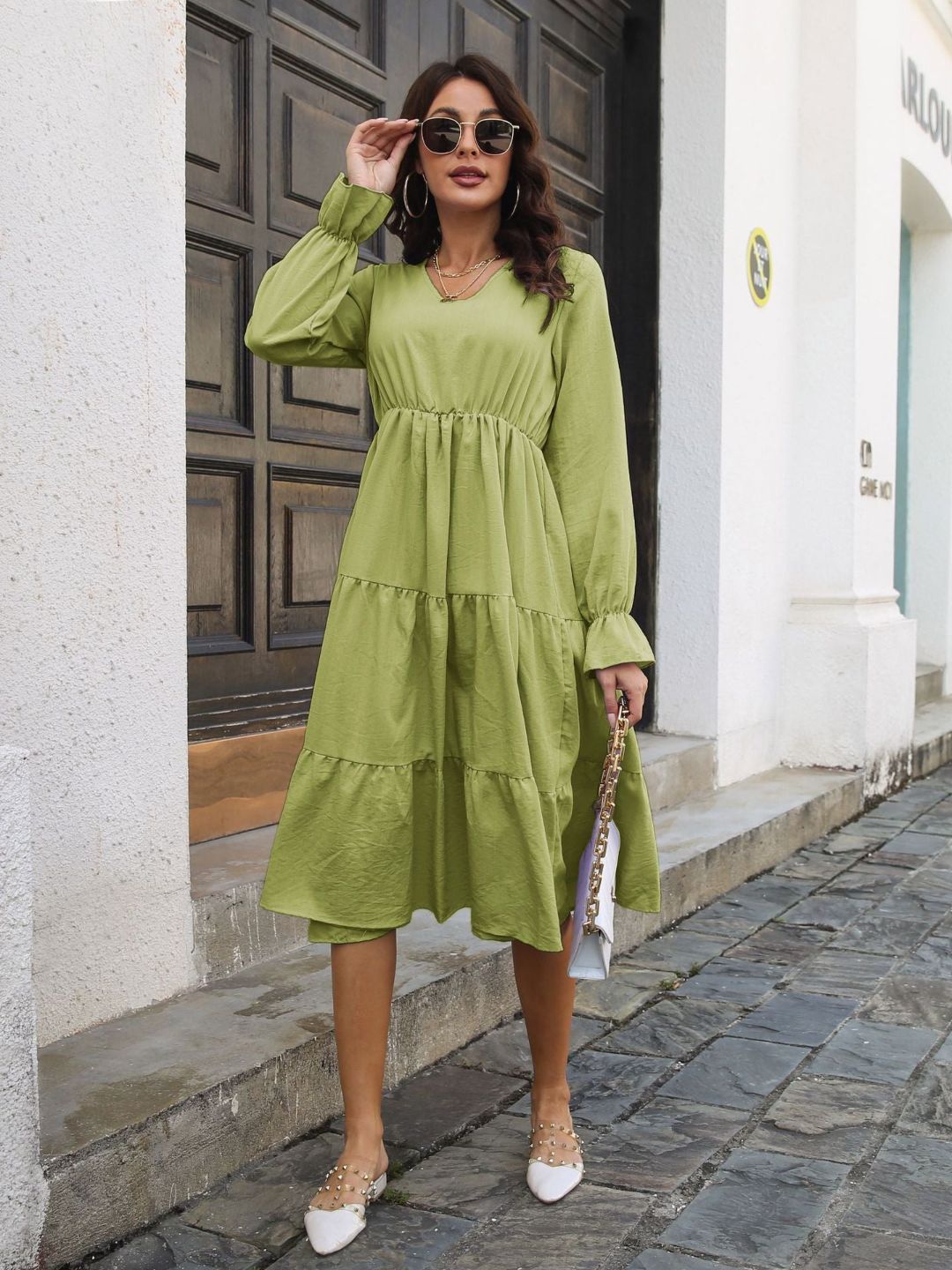 Bamboo Linen Trumpet Sleeves V-Neck Layehem Dress