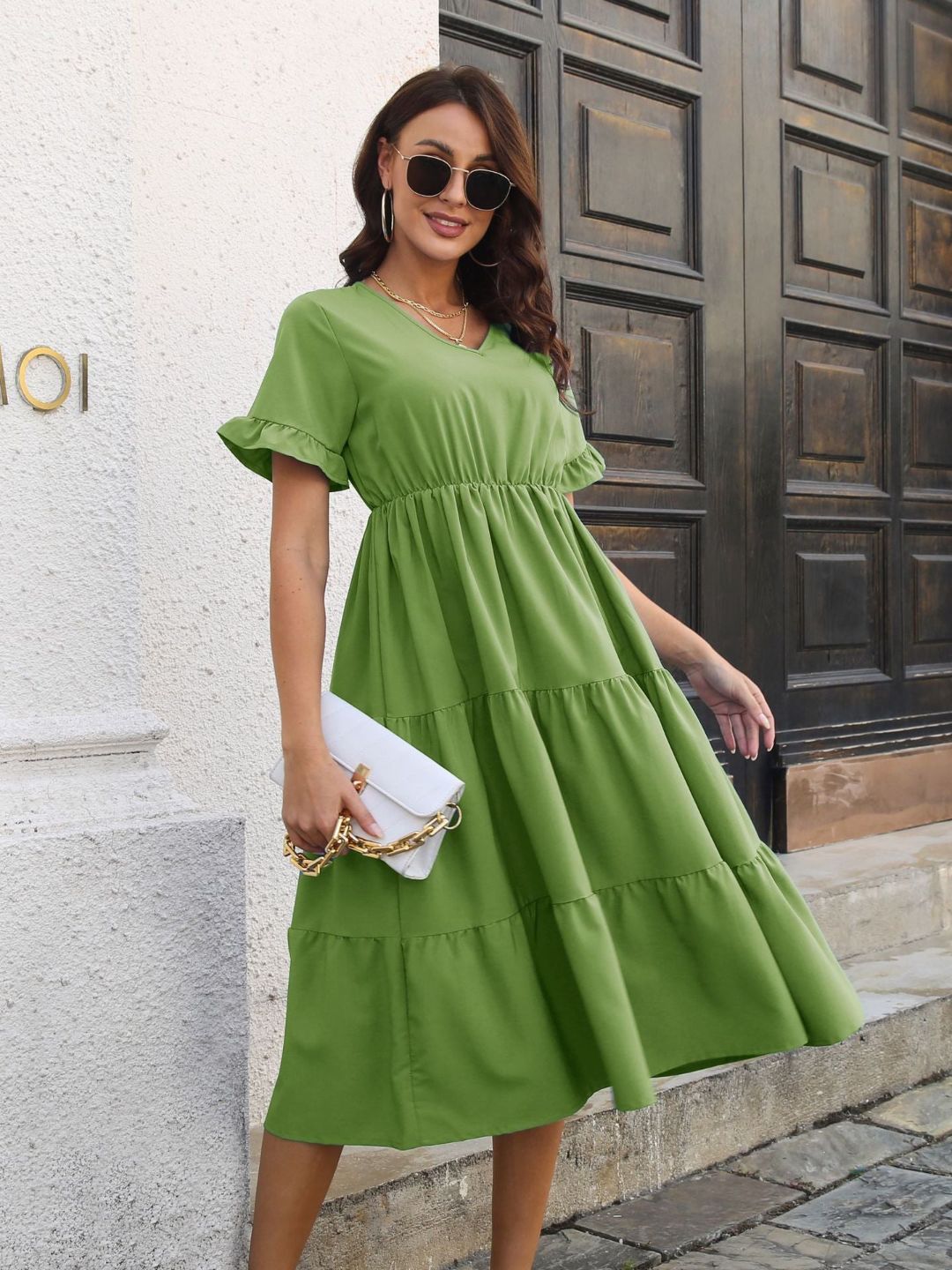 Ruffled Short Sleeves V-Neck Layelarge Swing Dress