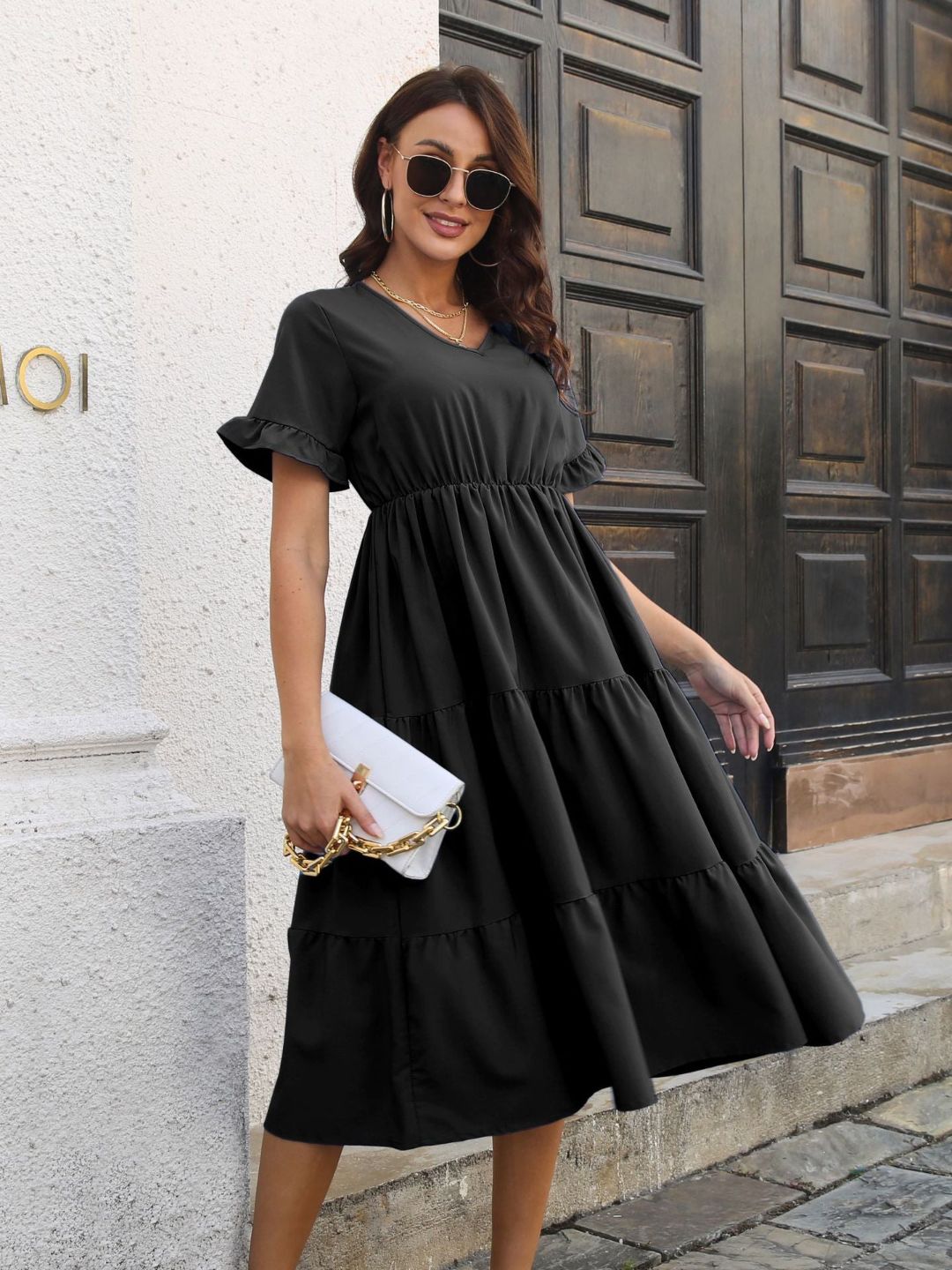 Ruffled Short Sleeves V-Neck Layelarge Swing Dress