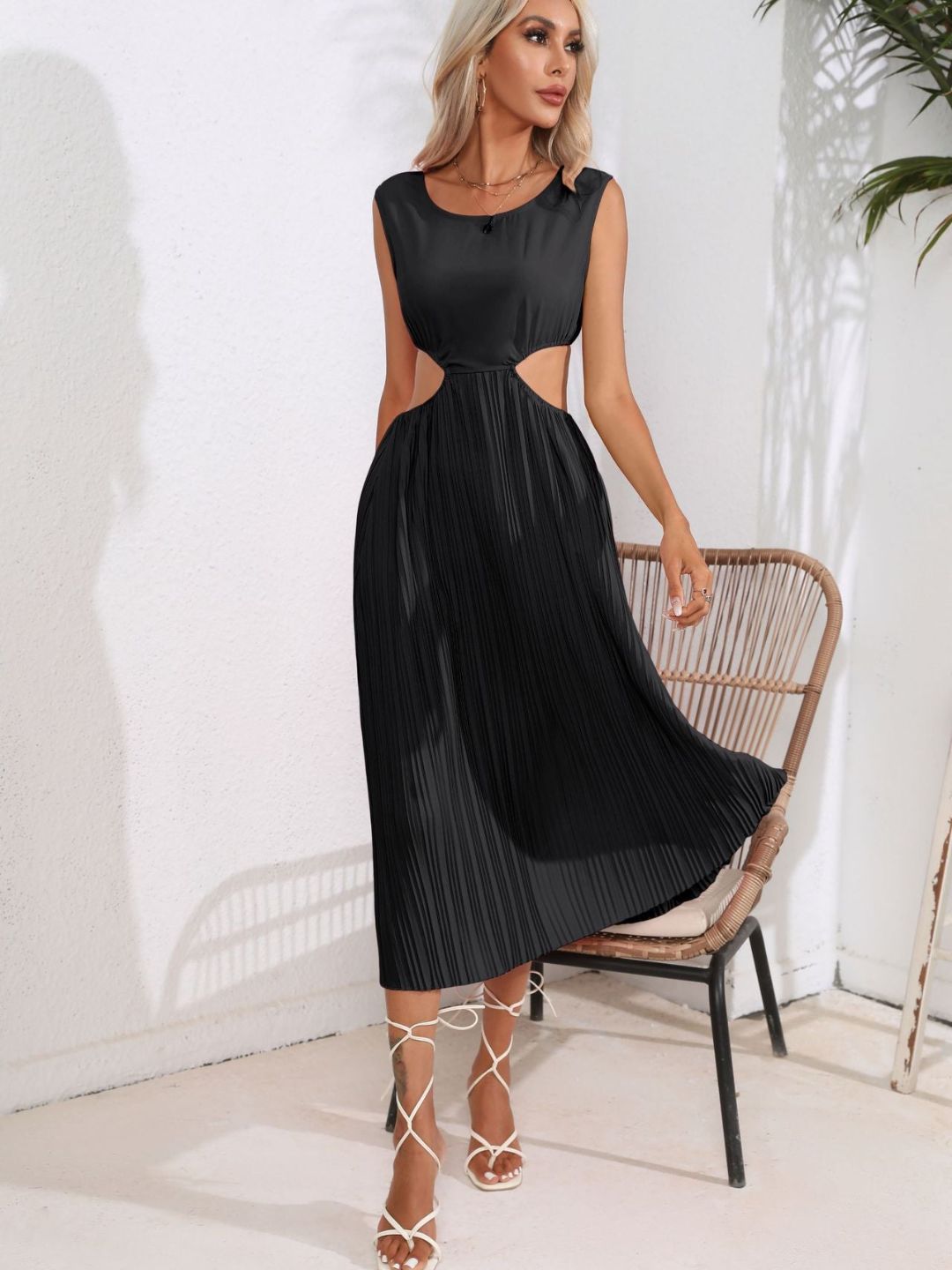 Hollowed Out Waist Pleated Dress Sleeveless Dress