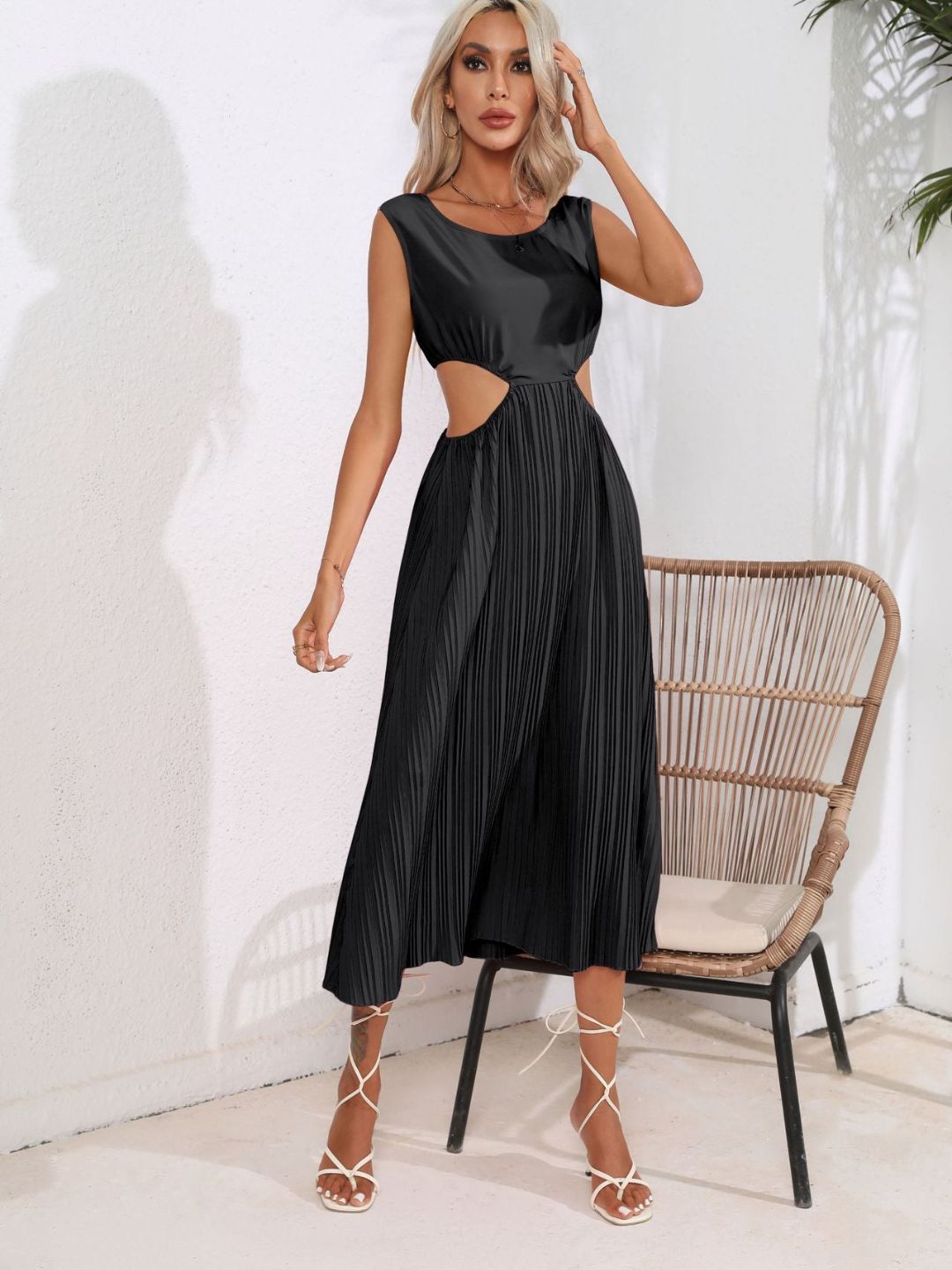 Hollowed Out Waist Pleated Dress Sleeveless Dress